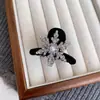 Nova Presilha de Cabelo Floco de Neve com Diamantes Brilhantes Clipe para Franja Lateral Moda Clipe para Cabelos Quebrados Super Fada Clipe Bico de Pato com Strass Pequeno Clipe de Tubarão