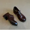 Versión de Piel de Oveja ~ Mocasines de Piel Genuina Marrones de 5 cm para Mujer Británicos Versátiles Puntera Redonda Remaches Tacón Grueso Zapatos Pequeños de Cuero Suela Gruesa Planos