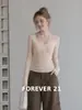 Camiseta de punto de manga larga con cuello en V de color avena Forever para mujer, perfecta para principios de otoño, corte ajustado y top favorecedor
