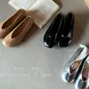 Zapatos Planos Musi Niche Estilo Simple Punta Redonda Boca Baja Plata 2025 Nuevos Suela Suave Versátiles Zapatos de Abuela