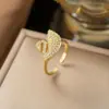 Collar de cereza roja de vino de alta calidad para mujer 2024, nueva moda, diseño de nicho de lujo ligero, cadena de clavícula, exquisita cadena para el cuello