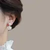 Pendientes de Flor Blanca Francesa, Pendientes de Flor Blancos de Alta Gama 2025 Nuevos de Moda, Pendientes de Perla Elegantes para Dama Estilo Nuevo