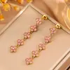 Pulseira de Trevo de Quatro Folhas com Pedras Totais de Alta Versão Moda Transfronteiriça para Meninas, Luxo Acessível e Pulseira de Flor de Aço Titânio Estilo Ins de Alta Qualidade