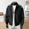 Nueva chaqueta cortavientos holgada para hombre de primavera y otoño con diseño de hombros rectos, estilo coreano, solapa de rayas, chaqueta bomber versátil y sencilla