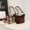 Nueva bolsa de cuadros retro de otoño e invierno para mujer de gran capacidad Bolso tote para mujer tendencia de moda ins bolso para mujer al por mayor