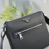 P Home Triángulo Estándar Bolso Cruzado de Piel de Vaca Estilo Simple Gran Marca para Viajes Diarios