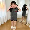 Conjunto de Dos Piezas de Verano de Comercio Exterior para Niñas, Camiseta a Rayas de Manga Corta Estilo Coreano Delgada y Pantalones Cortos Casuales para Salir