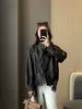 Chaqueta de Trabajo Zedaijiai 2026 Otoño, Nuevo Diseño de Cuello Alto, Abrigo Corto de Cuero Casual con Estilo para Mujer