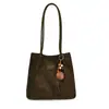 Nuevo bolso de mano pequeño estilo retro minimalista para otoño e invierno, bolso de hombro de moda, bolso de axila, bolso para mujer, que irradia un ambiente sofisticado y elegante, bolso tote