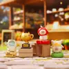 Nueva Caja Sorpresa de Gato Giratorio Pequeño Crystal Light Figura de Gato de Dibujos Animados Giratoria Creativa Figura de Escritorio Regalo de Vacaciones para Niñas