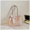 Bolsa Grande com Padrão de Losangos Simples para Mulheres, Nova Bolsa Versátil de 2026 para Estudantes Universitários, Bolsa de Ombro Grande de Verão com Grande Capacidade