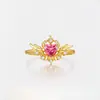 Anillo de Oro Real 24K Galvanizado Color Fuerte Retención Magia Chica Corazón Rosa Circonia Chica Apilable Gama Alta Lujo Accesible