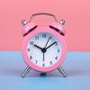 Lindo reloj despertador pequeño de metal para estudiantes de 1.5 pulgadas, creativo para niños, de cabecera, mini, fabricantes, venta al por mayor