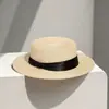 2026 sombrero de paja francés de copa plana cifrado para mujer circunferencia de cabeza grande sombrero de ala plana de verano para la playa sombrero de protección solar de lujo ligero