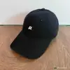 Boné de beisebol feminino feito de lona lavada com bordado da letra R, copa macia, proteção solar, adequado para viagens, chapéu versátil de qualidade