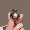 Presilha de Garra Mini Brilhante com Garra de Diamante Estilo Coreano, Piranha Pequena Delicada com Strass para Mechas, Presilha Lateral de Princesa para Mulheres com Pérolas
