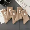 Meias Letra C Femininas Meia-Perna Outono e Inverno Quentes Modernas Celebridade da Internet Roupa Infravermelha Meias de Cano Alto Meias Esportivas Versáteis