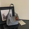 Bolso de Hombro de Lunares Nuevo Transfronterizo 2026 para Mujer, Bolso de Mano Retro para Viajes Diarios, Mochila Grande de Capacidad para Viajes Diarios