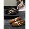 Zapatillas de entrenamiento alemanas de color block retro para mujer, nueva colección otoño 2026, suela plana, con cordones, suela blanda, zapatillas casuales versátiles