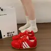 Zapatillas de entrenamiento alemanas rojas de suela plana, nuevos estilos otoño/verano, muy populares, similares a las zapatillas de Forrest Gump, zapatillas blancas, calzado deportivo casual