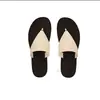 Sandalias Planas de Punta Redonda con Clip Triangular Simple para Dedos del Pie, Nuevo Estilo Primavera/Verano 2026, Versátiles para Uso al Aire Libre, Cómodas para los Pies