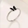 Anillo Sencillo de Acero de Titanio Estilo Coreano Europeo y Americano, Anillo Romántico de Moda Nueva Mariposa Esmerilada Aceitada, Anillo de Acero Inoxidable