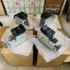 Trocador de Pneus de Motocicleta Braçadeira Especial para Veículos Elétricos e Locomotivas Braçadeira Fixadora Peças de Reposição para Máquina de Desmontagem e Montagem de Cubos de Roda Lista Abrangente