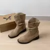 Botas de Cano Curto de Camurça com Salto Grosso, Botas Martin Femininas, Moda Versátil Emagrecedora Francesa de Cano Curto 2026 Nova Outono/Inverno