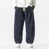 Estilo Chinês Outono e Inverno Novos Calças Casuais de Veludo Cotelê Masculinas Estilo Japonês Cor Sólida Simples Retrô Modelagem Solta Calças Harem