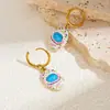 Aretes en forma de flor, diseño ovalado, con efecto de aceite goteando, acero inoxidable chapado en oro, dulces y versátiles, aretes de mujer modernos y a la moda, disponibles en Amazon