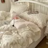Conjunto de Roupa de Cama Quatro Peças Algodão 100% Gardênia Suave e Rasa Estilo Coreano Ins Estilo Pastoral Renda Fronha Cobertor de Edredom Algodão Puro Conjunto de Três Peças