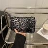 Primavera y Verano 2025 Nuevo Diseño Nicho Estampado Leopardo Francés Bolso Sobaco Moderno Estilo Occidental a la Moda Simple Hombro Bolso Cuadrado Pequeño
