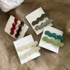 Pacote com 2 Grampos de Cabelo Acrílico Ondulados para Mulheres Simples Versátil Elegante Presilha Lateral para Franja Grampo Bico de Pato Vintage ins