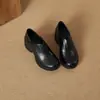Sapatos Loafer de Sola Grossa para Mulheres Nova Coleção Primavera 2026 Slip-On Sapatos Preguiçosos Uso Duplo Salto Alto Robusto Sapatos de Couro Retrô