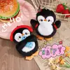 Colgante de Bolso de Pingüino Lindo Muñeco Llavero de Felpa Muñeco de Dibujos Animados Chirriante Accesorios Colgantes para Mochila Escolar de Estudiante