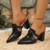 Comércio exterior transfronteiriço em estoque sapatos de salto alto tamanho grande para mulheres, sapatos de salto grosso estilo europeu e americano para mulheres, novas sandálias fechadas com bico fino vazadas