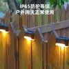 Luces de peldaño solares, luces de pared decorativas, luces de escalera exteriores, luces de pared para balcón, luces decorativas de patio, se encienden automáticamente por la noche