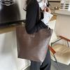 Bolso de mano de gran capacidad para mujer, bolso de hombro portátil, bolso informal sencillo con estampado de piedras, bolso elegante y a la moda.