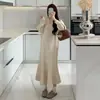 Vestido de maternidad estilo coreano otoño/invierno 2026, cuello en V, diseño largo y moderno, bajo de cola de pez, bata de maternidad larga