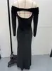 2026 Nuevo Otoño-Invierno Transfronterizo Vestido Largo Ajustado Dorado de Terciopelo con Hombros Descubiertos para Mujer Elegante