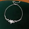 Pulsera de Metal Chapado en Oro de 18K con Circonita Redonda de Flor, Pulsera de Lujo Ligero de Nicho, Joyería de Mano Versátil Personalizada para el Día a Día