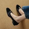 Zapatos de Piel de Oveja Estilo Chanel con Costuras y Botón Dorado Pequeño, Boca Baja, Nuevos para las Cuatro Estaciones, de Oficina, Tacón Bajo Grueso, Zapatos de Moda para Mujer, Talla 40 plus