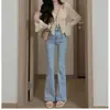 Calça jeans flare feminina, novo estilo primavera-verão, cor clara, cintura alta, corte slim, valoriza silhuetas petites, perna reta, com caimento, calça bootcut comprimento total