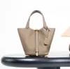 Bolsa Cesta de Vegetais Clássica de Couro Bovino de Primeira Camada Personalizada de Fábrica, Bolsa Saco de Couro Genuíno de Alta Qualidade, Bolsa de Mão Versátil para Exportação