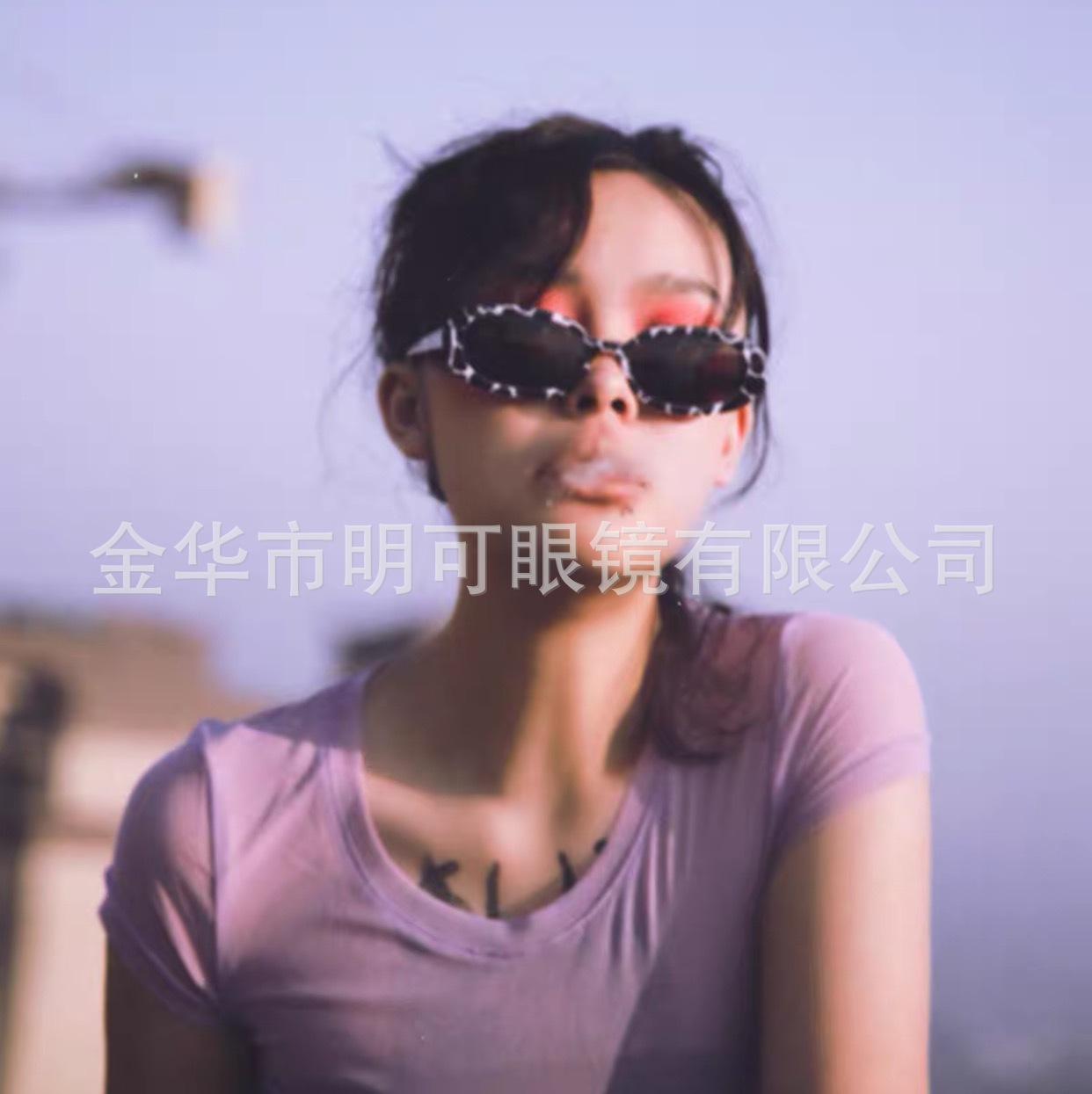椭圆墨镜