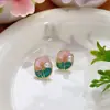 Pendientes de perlas Zhuji estilo francés que realzan el temperamento, pendientes vintage, pendientes de botón para uso diario, pendientes de lujo ligero de alta gama al por mayor