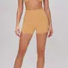 Nuevos shorts de yoga cepillados transfronterizos para mujer, con un diseño sin costuras, ajustado al cuerpo, de cintura alta y que realza las caderas, adecuados para deportes, correr y fitness, con propiedades de secado rápido. 5555