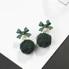 Pendientes de metal de aguja plateada con forma de corazón y estrella de ocho puntas Pendientes de estrella de nicho europeos y americanos Estilo dulce y fresco Pendientes de chica popular Venta al por mayor