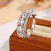 Nuevo Anillo Abierto Súper Brillante Lleno de Estrellas de Zircón Europeo y Americano para Mujer, Lujo Ligero, Temperamento, Versátil, Anillo para Dedo Índice, Ajustable