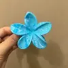 Pinza de tiburón negra en forma de corazón para recogido, elegante pinza para el pelo floral para la parte trasera de la cabeza, gran accesorio para el pelo de pinza de garra estilo nuevo 2026